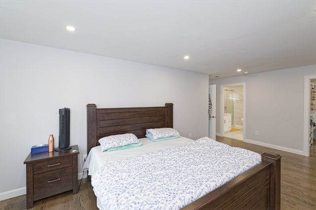 615 Norfolk St, Holliston, MA 01746