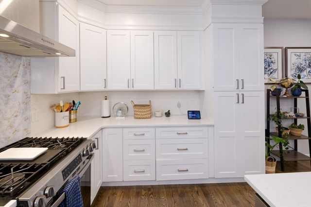 615 Norfolk St, Holliston, MA 01746
