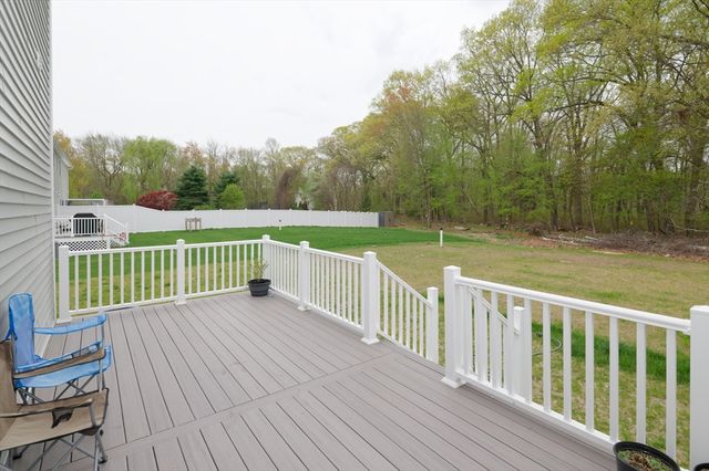 615 Norfolk St, Holliston, MA 01746