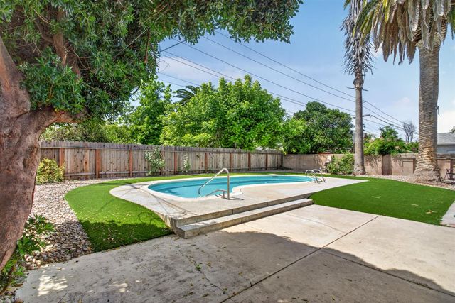 222 Pereira Ave, Tracy, CA 95376
