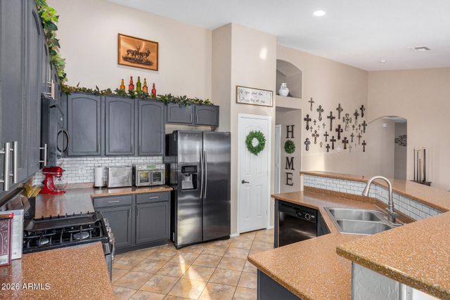 29983 W FAIRMOUNT Avenue, Buckeye, AZ 85396