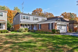 1927 McCraren Road, Highland Park, IL 60035