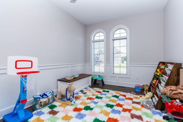 19221 Thompson Drive, Macomb, MI 48042