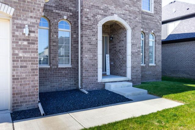 19221 Thompson Drive, Macomb, MI 48042