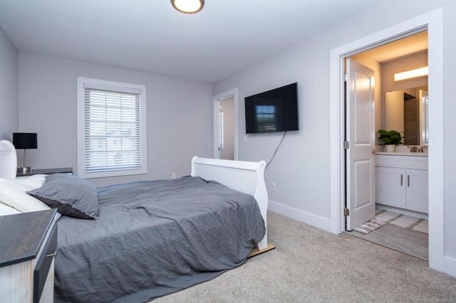 19221 Thompson Drive, Macomb, MI 48042