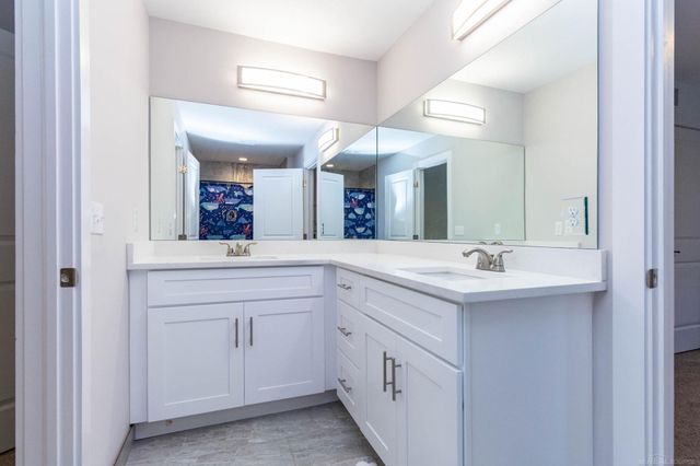 19221 Thompson Drive, Macomb, MI 48042