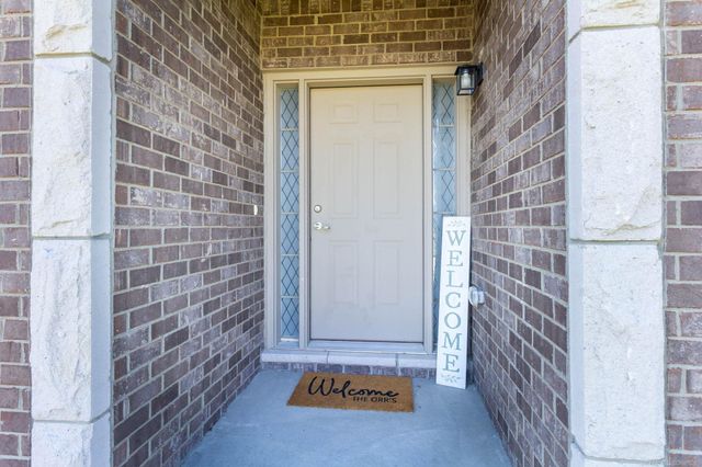19221 Thompson Drive, Macomb, MI 48042