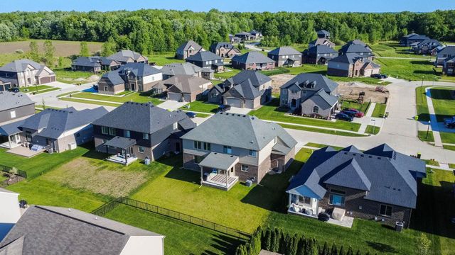 19221 Thompson Drive, Macomb, MI 48042