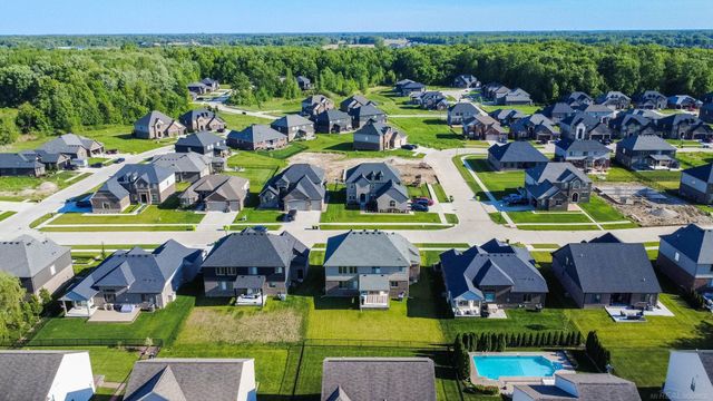 19221 Thompson Drive, Macomb, MI 48042