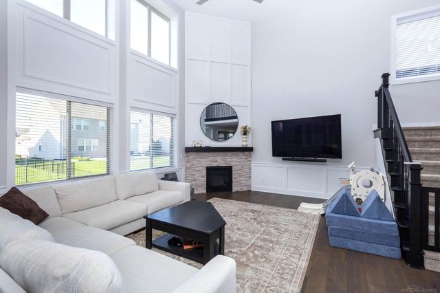 19221 Thompson Drive, Macomb, MI 48042