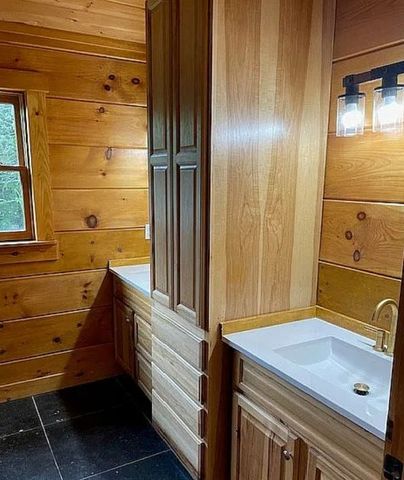1941 Upper Station Camp Circle, Cottontown, TN 37048