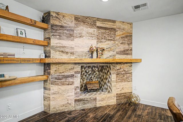333 E Deepdale Road, Phoenix, AZ 85022