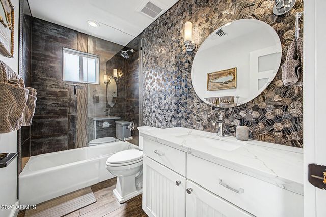333 E Deepdale Road, Phoenix, AZ 85022
