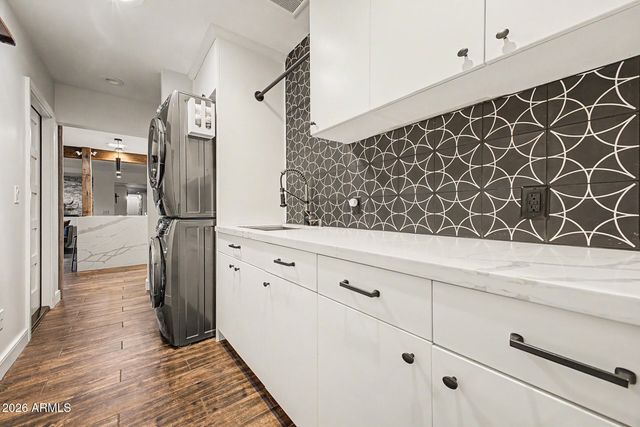 333 E Deepdale Road, Phoenix, AZ 85022