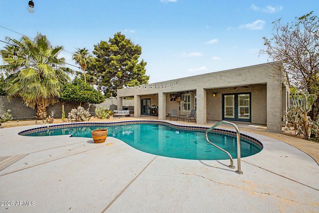 333 E Deepdale Road, Phoenix, AZ 85022