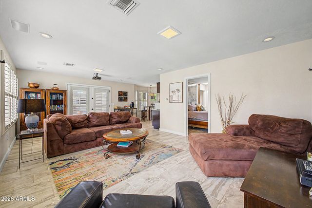 333 E Deepdale Road, Phoenix, AZ 85022