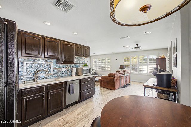 333 E Deepdale Road, Phoenix, AZ 85022