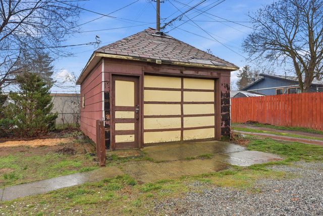 628 E Longfellow Ave, Spokane, WA 99207