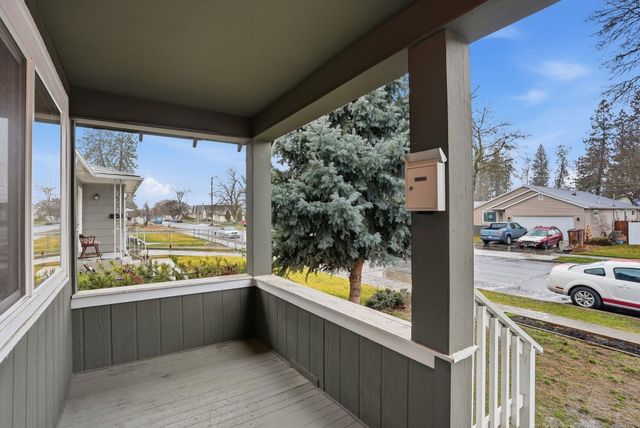 628 E Longfellow Ave, Spokane, WA 99207