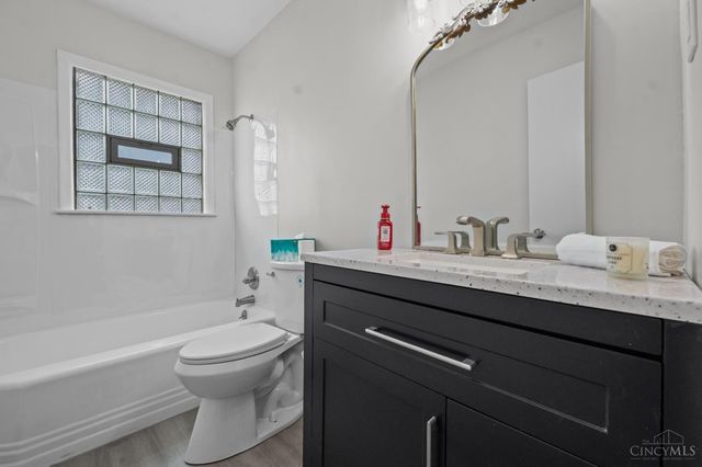 7 N Marshall, Middletown, OH 45042