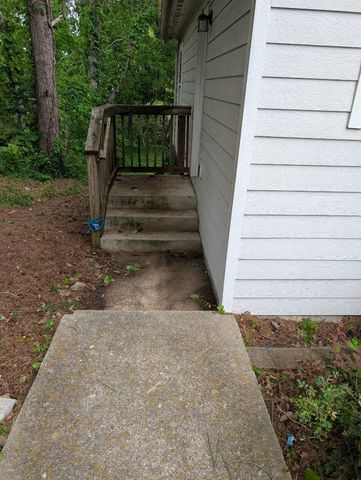 211 Central High Street, Dickson, TN 37055