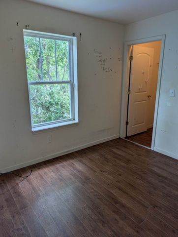 211 Central High Street, Dickson, TN 37055