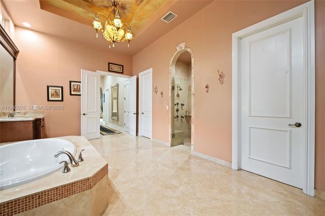 12821 Kapok Ln, Davie, FL 33330