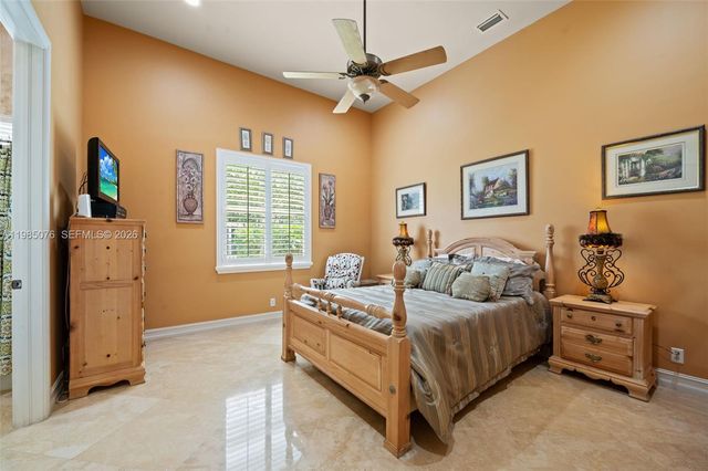 12821 Kapok Ln, Davie, FL 33330