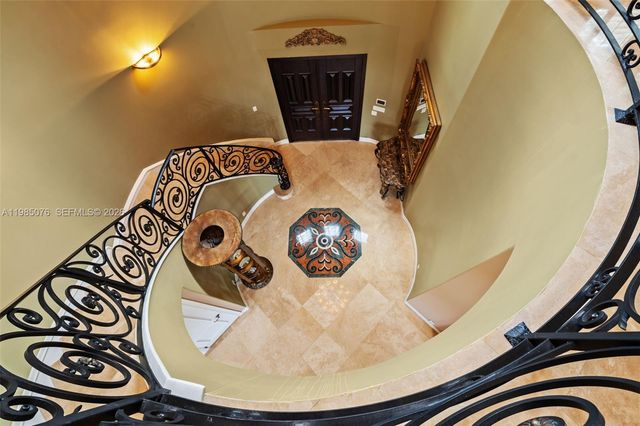 12821 Kapok Ln, Davie, FL 33330