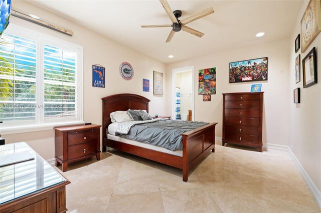 12821 Kapok Ln, Davie, FL 33330