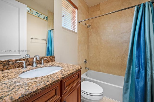 12821 Kapok Ln, Davie, FL 33330