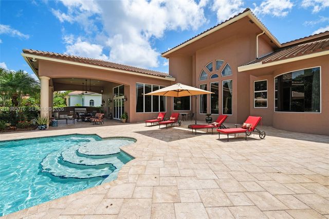 12821 Kapok Ln, Davie, FL 33330