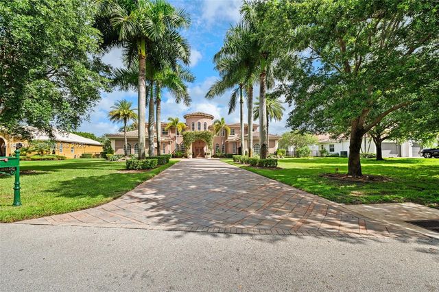 12821 Kapok Ln, Davie, FL 33330