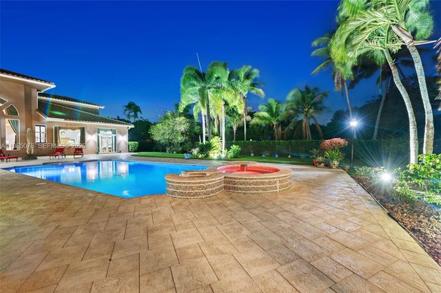 12821 Kapok Ln, Davie, FL 33330
