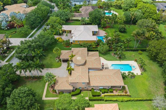 12821 Kapok Ln, Davie, FL 33330