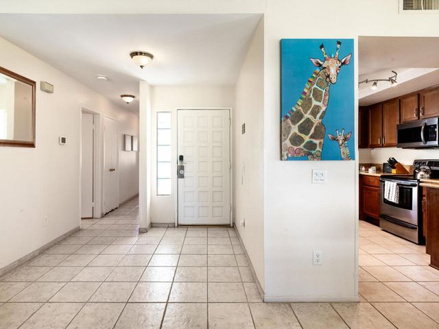43710 Avenida Alicante, Palm Desert, CA 92211