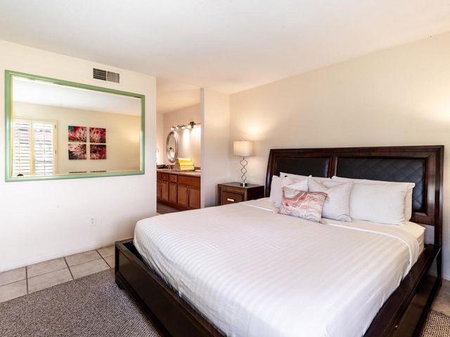43710 Avenida Alicante, Palm Desert, CA 92211
