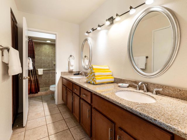 43710 Avenida Alicante, Palm Desert, CA 92211
