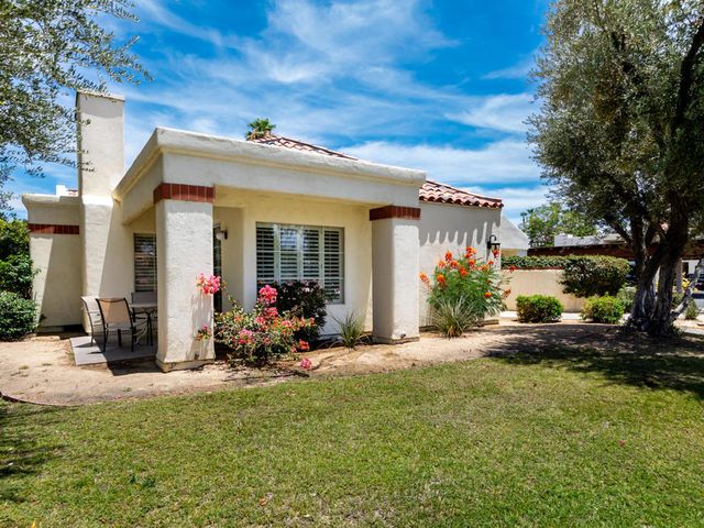 43710 Avenida Alicante, Palm Desert, CA 92211