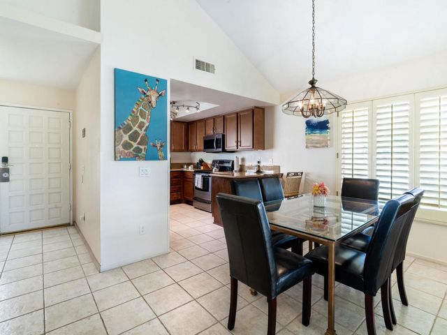 43710 Avenida Alicante, Palm Desert, CA 92211