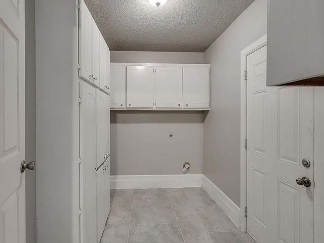 641 SW 15th Street, Moore, OK 73160