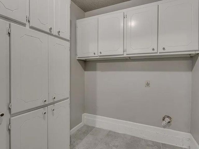 641 SW 15th Street, Moore, OK 73160
