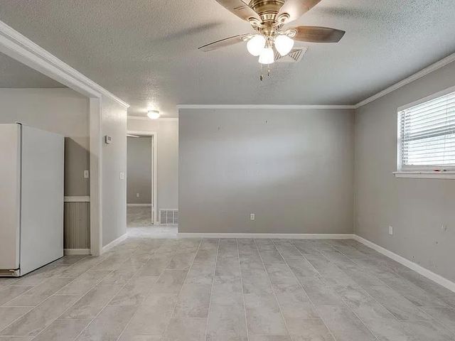 641 SW 15th Street, Moore, OK 73160