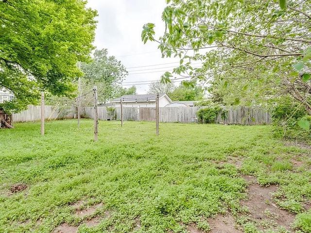 641 SW 15th Street, Moore, OK 73160