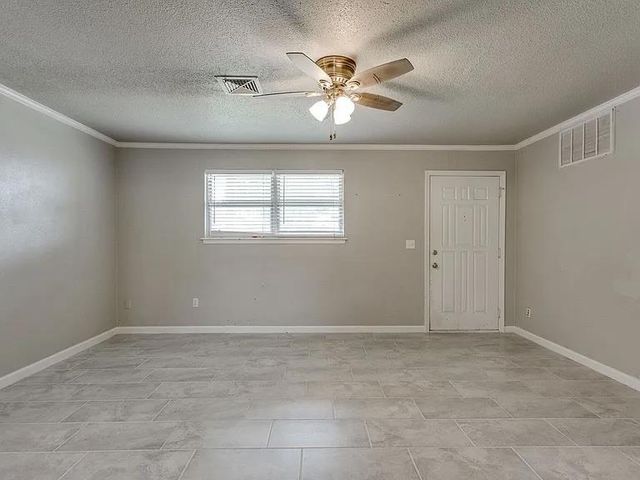 641 SW 15th Street, Moore, OK 73160