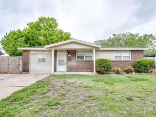 641 SW 15th Street, Moore, OK 73160