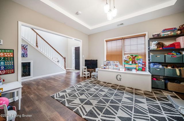 501 N Canterbury Glen Dr, Mt Washington, KY 40047