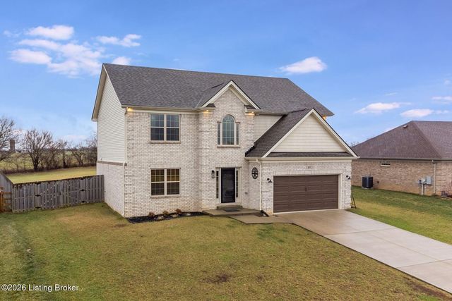 501 N Canterbury Glen Dr, Mt Washington, KY 40047