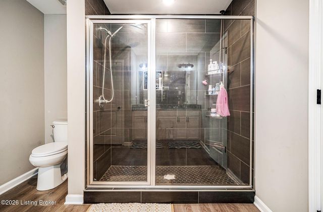 501 N Canterbury Glen Dr, Mt Washington, KY 40047