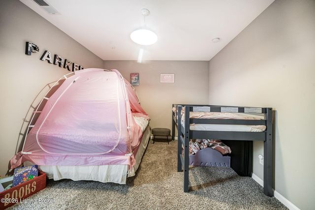 501 N Canterbury Glen Dr, Mt Washington, KY 40047